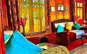 Crown Of India Group Of Houseboats